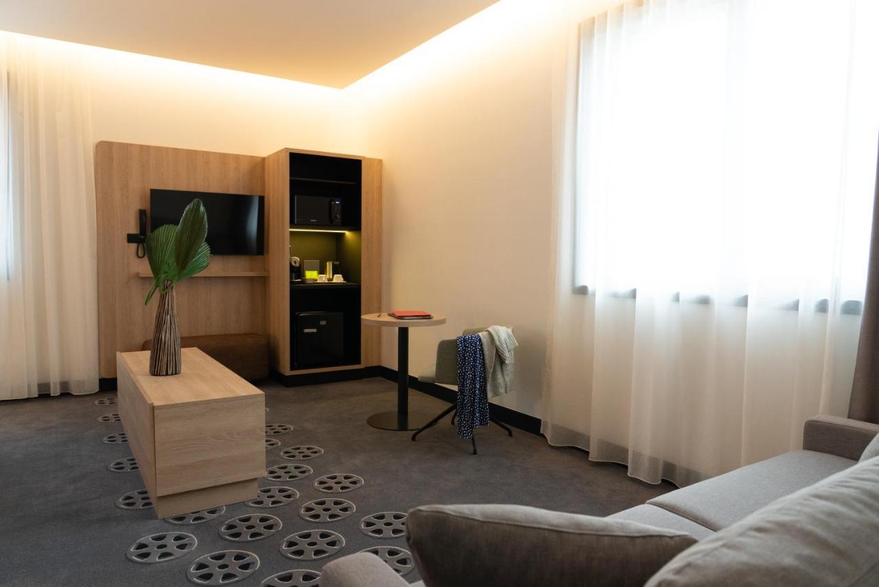 Ibis Styles Arras Centre Hotel ภายนอก รูปภาพ